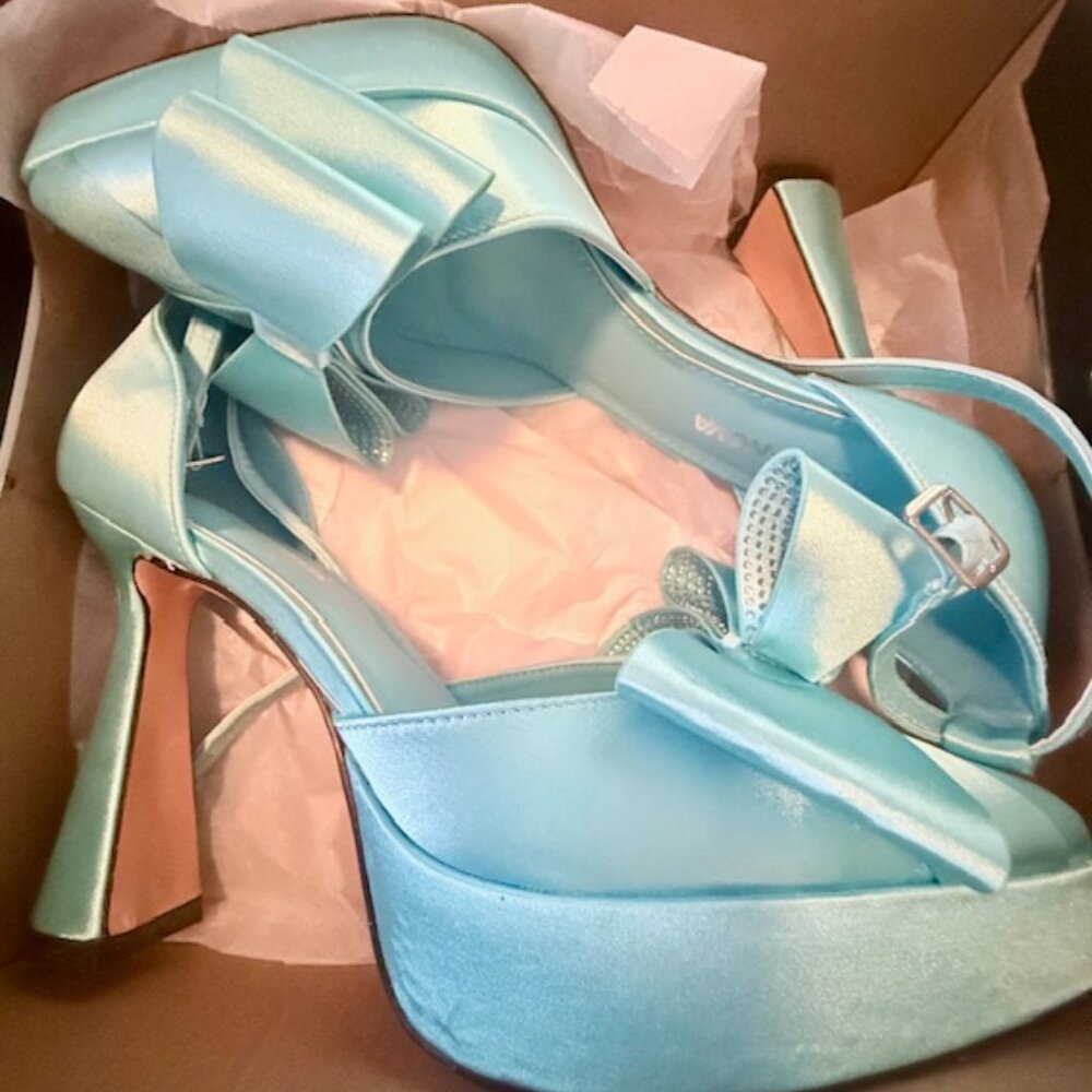 BABY BLUE SATIN HEELS WITH RHINESTONE BOW